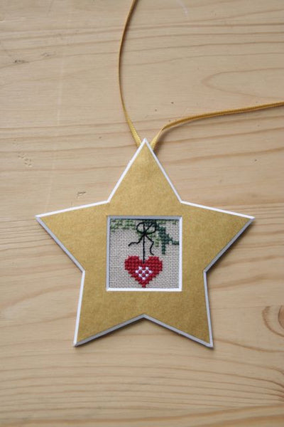 Nordic Heart Gold Star Cut Out Kit